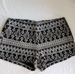 Billabong geometric pattern southwest shorts